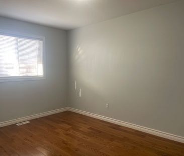 For Lease - 39 McGibbon Boulevard Unit# Main Floor -All inclusive, ... - Photo 6