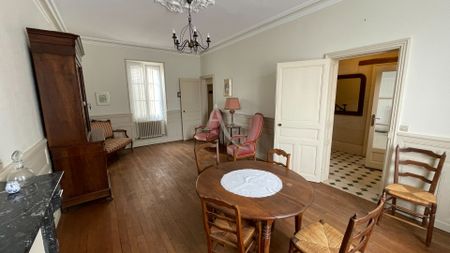 Location Maison 7 pièces 173m² BRISSAC QUINCE 49320 - Photo 3