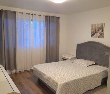 Chambre Femme à Laval - Tout Inclus - Photo 1