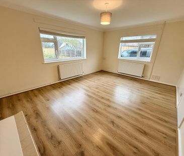 2 bedroom detached bungalow to rent - Photo 3