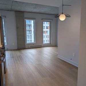 1 CH - 1 SDB - Montreal - $1,590 /mo - Photo 2