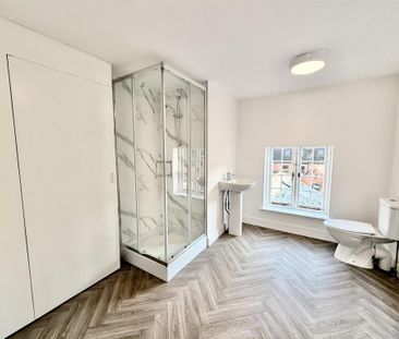 2 bedroom property to rent - Photo 2