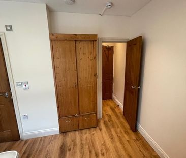 Room in a Shared Flat, Willesden, NW10 - Photo 5