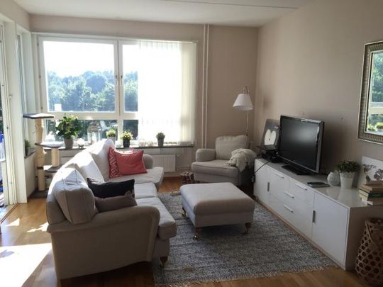 Tvåa på 63kvm på Hägerstensåsen - Photo 1