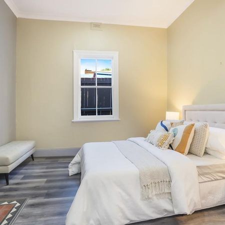 Perfect location 3 bedroom house in Darlington - Photo 4