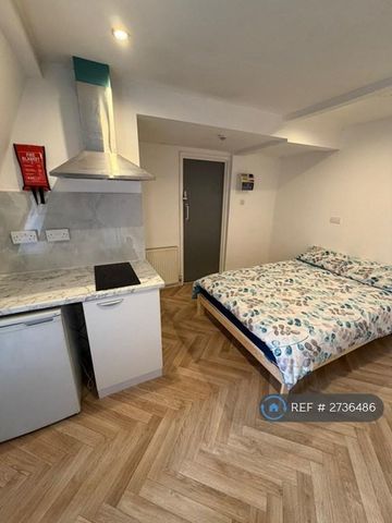 Studio to rent - Photo 4