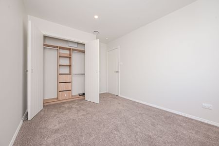 Modern Family Living - Photo 2