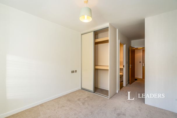 2 bedroom apartment to rent Shippam Street, Chichester, West Sussex, PO19 - Photo 1