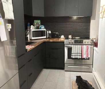 Disponible maintenant - 3 et demi - Rénové - Quartier St-Jean Baptiste - Photo 3