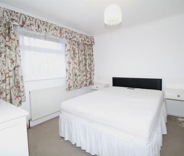 3 Bedroom House - Semi-Detached To Let - Photo 5