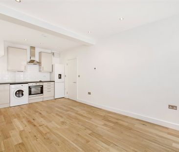 Clapham High Street, Clapham, SW4 - Photo 4