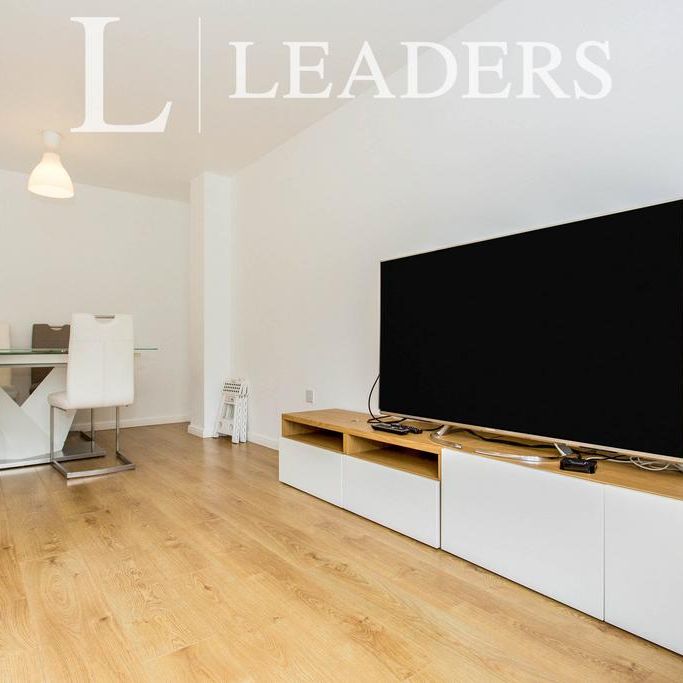 3 bedroom townhouse to rent - Photo 1