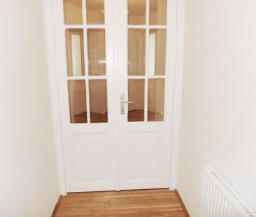 Neu sanierte 3 Zimmer Altbauwohnung in Jugendstilhaus - Photo 1