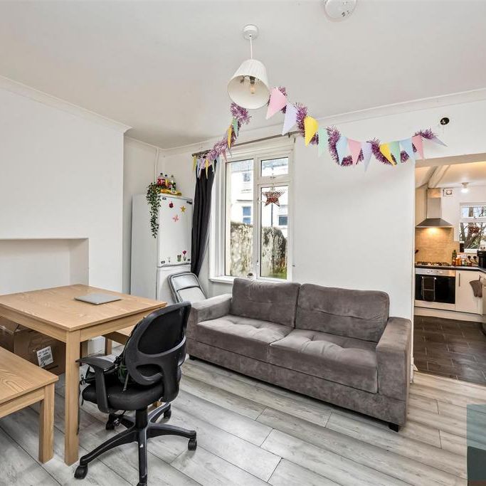 4 bedroom house share to rent - Photo 1