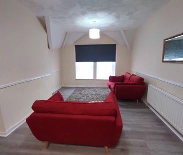 £950 PCM, Furnished Two Bedroom Second Floor Flat in Clare Street, ... - Photo 1