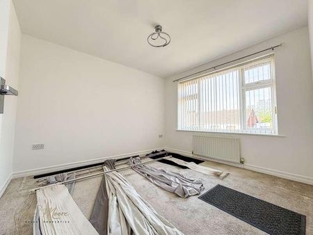 Graylands, Rickleton, Washington, Tyne & Wear, NE38 - Photo 2