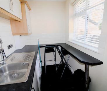 3 Bed 1 Bath - Photo 6