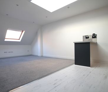 2 bedroom apartment to rent Field Row, Worthing, BN11 - Photo 1