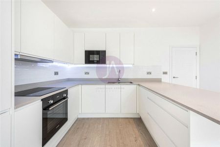 2 bedroom Flat to rent in Holders Hill Road, Mill Hill, London, NW7 - Photo 4