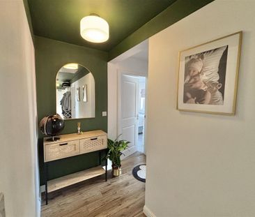 2 bedroom flat to rent - Photo 4