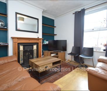 3 Bedroom Properties to Rent - Photo 4