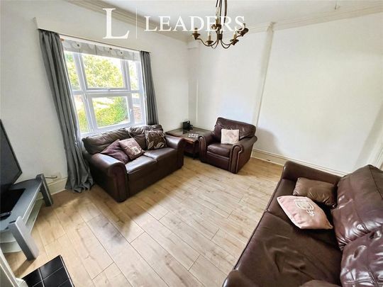 6 bedroom house to rent - Photo 1