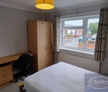 4 bedroom detached house to rent - Photo 5