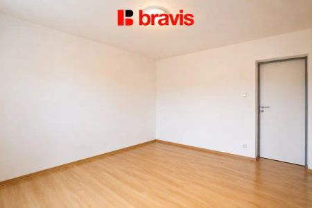 Pronájem bytu 2+kk, Rosice, garážové stání - Fotografie 5