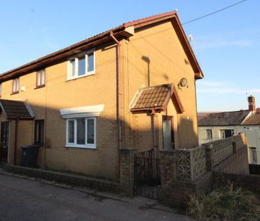 2 bedroom terraced house to rent - Photo 6