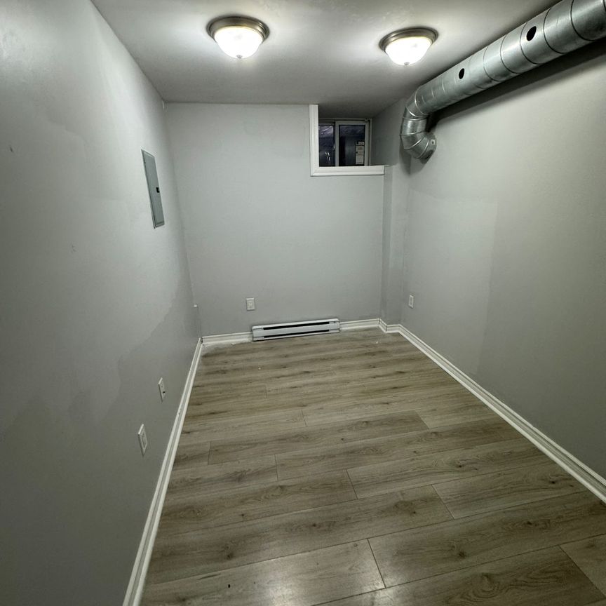 140 Osgoode - Photo 1