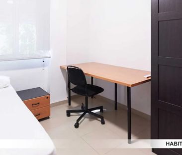 Calle Santo Ángel, Sevilla, Andalusia 41011 - Photo 4