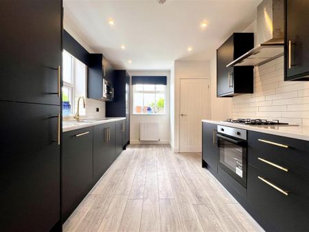 4 bedroom maisonette to rent - Photo 5