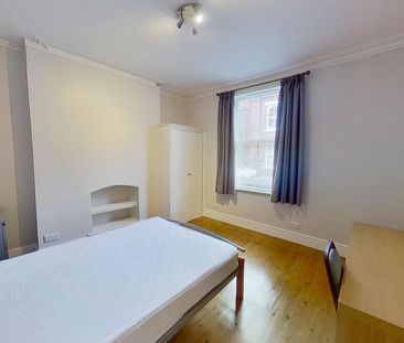 5 bedroom semi-detached house to rent - Photo 5