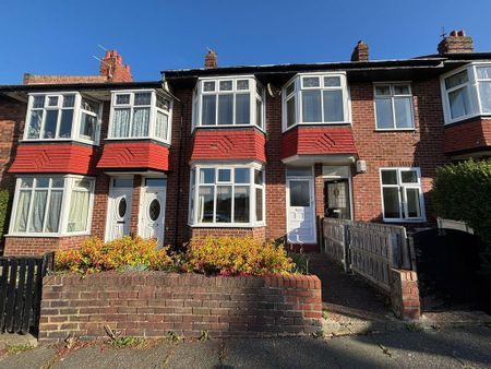 4 bedroom maisonette to rent - Photo 2