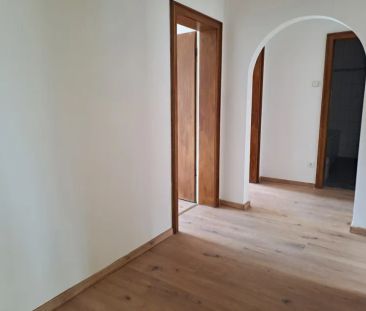 Nähe Stadtgarten Wanne - Geräumige 2,5 Raum-Wohnung mit Balkon - Photo 3