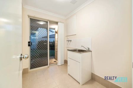 “Low Maintenance Family Home” - Photo 3