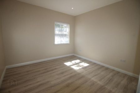 Glen Road, Derry, BT48 0BY - Photo 2