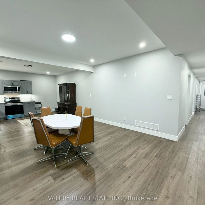 1872 Longfellow Avenue #Lower - Photo 1