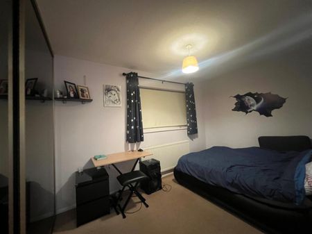 2 Bedroom House To Let - Photo 2