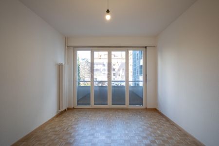 Servette, Avenue de Luserna, 5 rooms on the 1st floor, approx 84m2 - Photo 2
