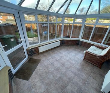 2 bedroom bungalow to rent - Photo 1