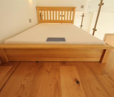 Murton House, Newcastle Upon Tyne - Photo 4