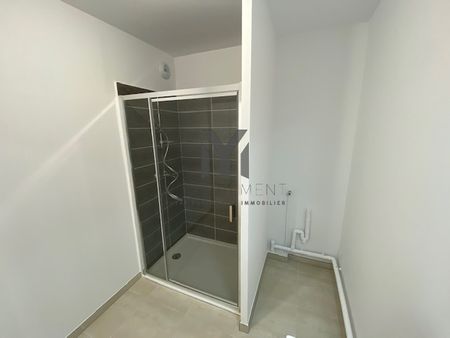 Location Appartement 2 pièces 43m² AIX EN PROVENCE 90ème - Photo 3