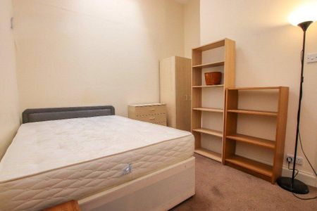 3 bedroom apartment to rent - Photo 3