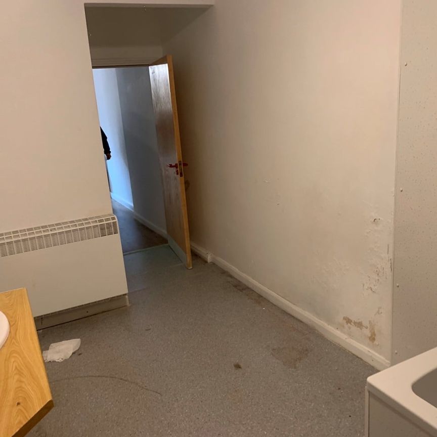 1 Bed Flat, Canklow Road, S60 - Photo 1