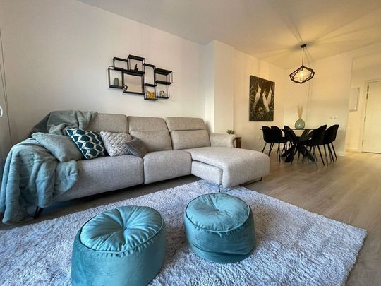 3 bedroom luxury Apartment for rent in Nueva Andalucia, Andalusia - Photo 1