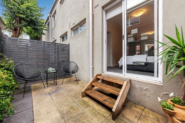 Perfectly Positioned Just North of The Station, This Immaculate Courtyard Apartment is Within Close Proximity to Daily Conveniences! - Photo 1