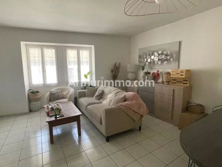 Location Appartement 4 pièces 77 m2 à Clairvaux-les-Lacs - Photo 2