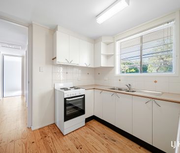 12 Millhouse Crescent, Higgins ACT, Belconnen - Photo 3