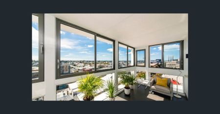 Urban Panorama Apartment - Photo 3